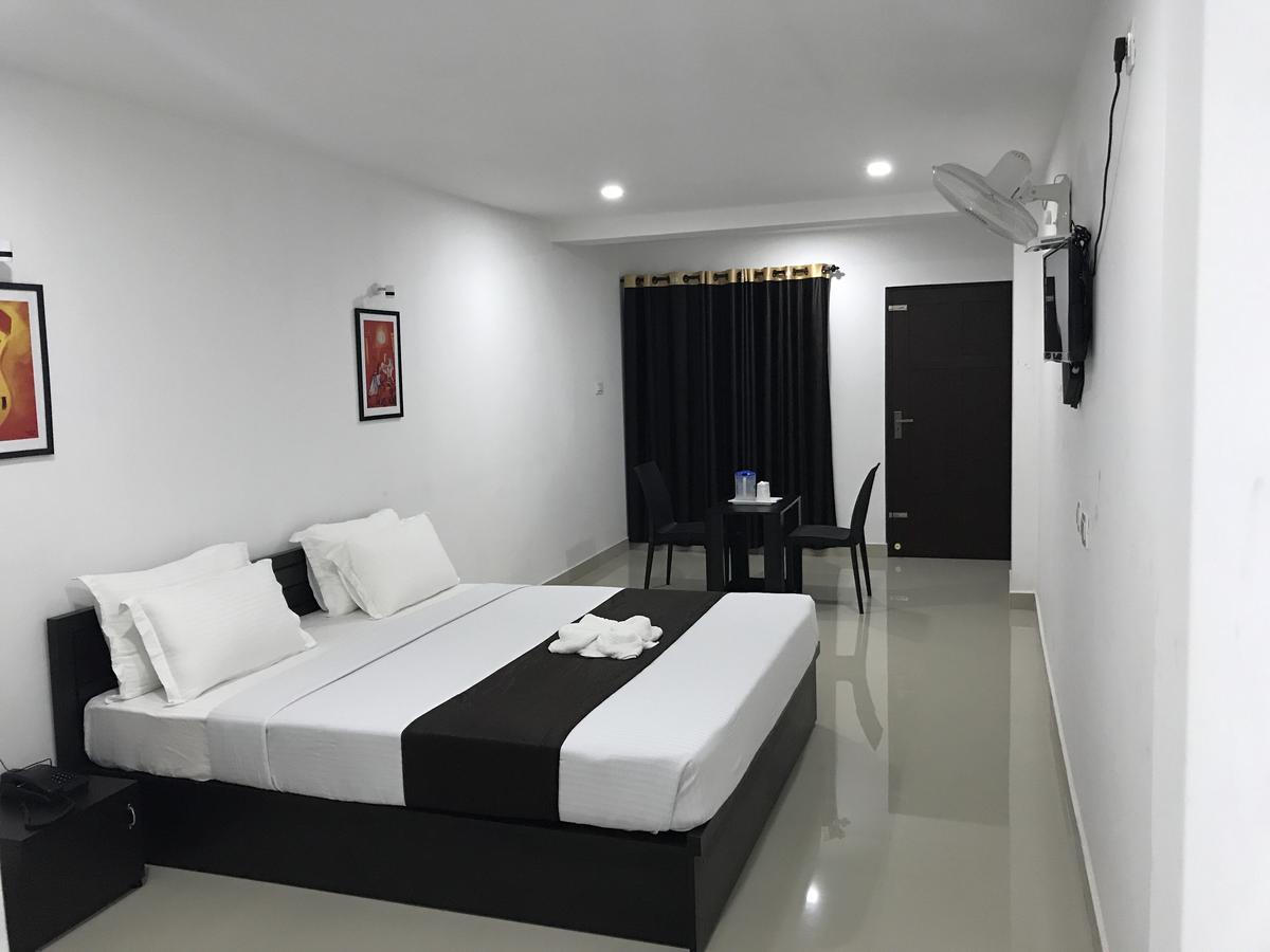 Highland Bristo Kalpatta Ngoại thất bức ảnh