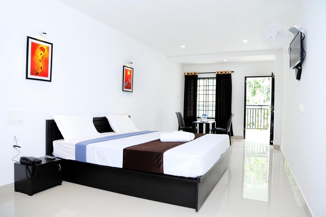 Highland Bristo Kalpatta Ngoại thất bức ảnh