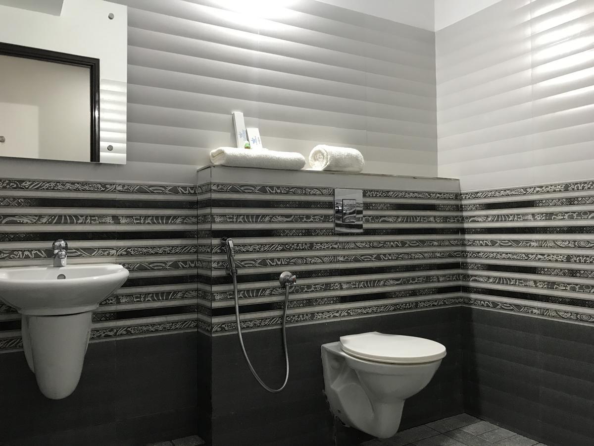 Highland Bristo Kalpatta Ngoại thất bức ảnh